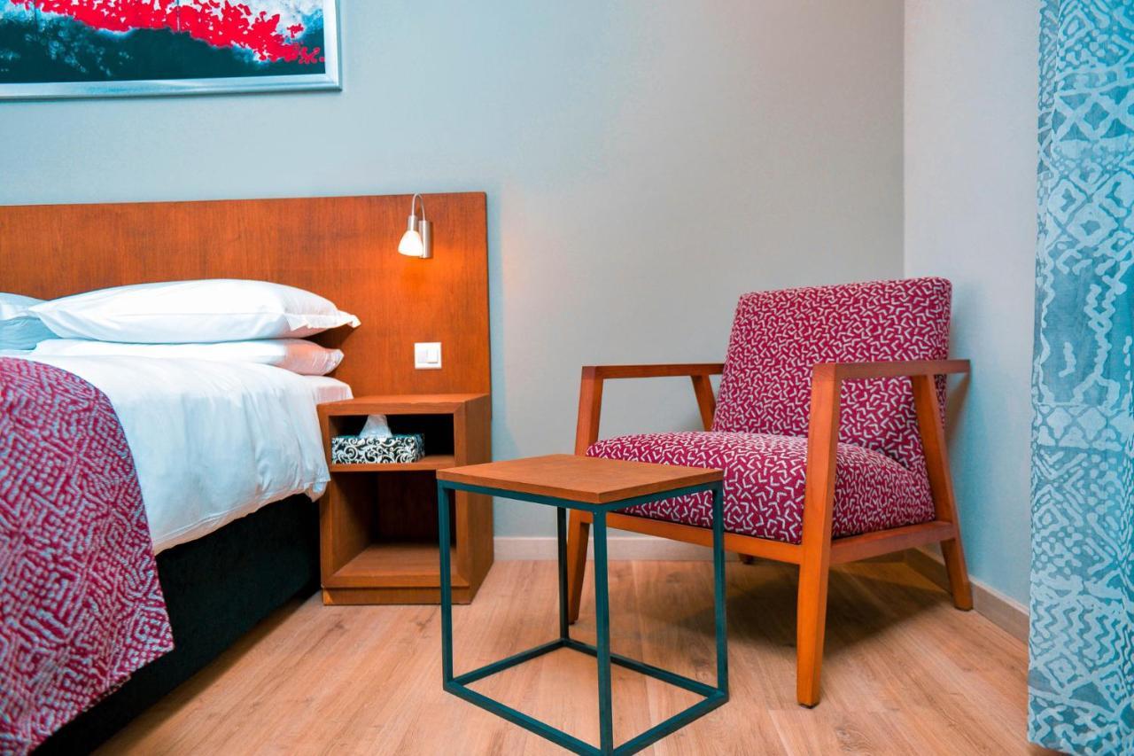 ホテル Crowne Plaza - Dar Es Salaam By Ihg エクステリア 写真