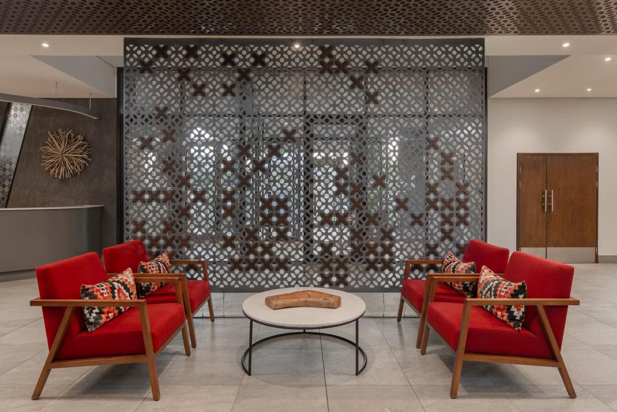 ホテル Crowne Plaza - Dar Es Salaam By Ihg エクステリア 写真